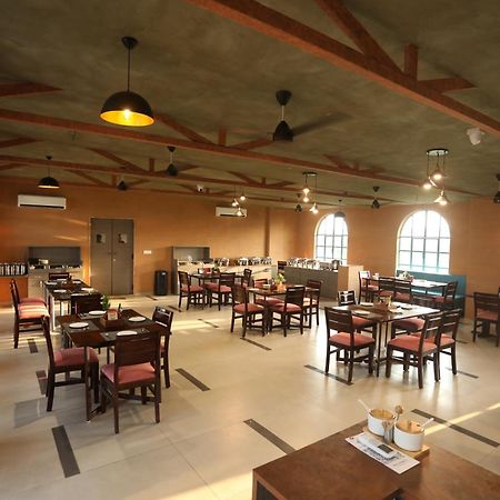 Chandan Kasturi Resort Dariāwad 外观 照片