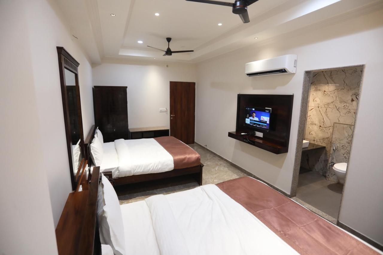 Chandan Kasturi Resort Dariāwad 外观 照片