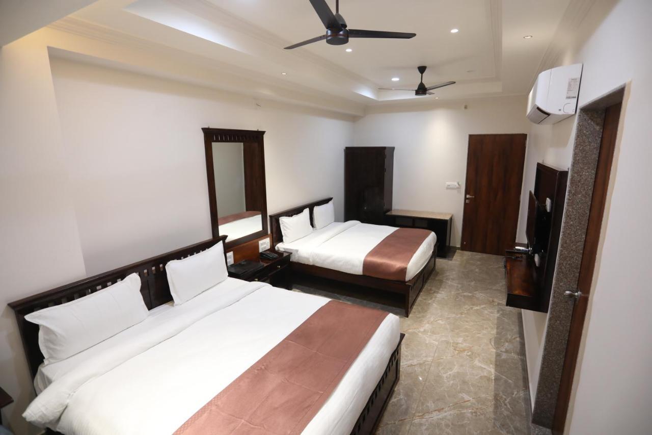 Chandan Kasturi Resort Dariāwad 外观 照片